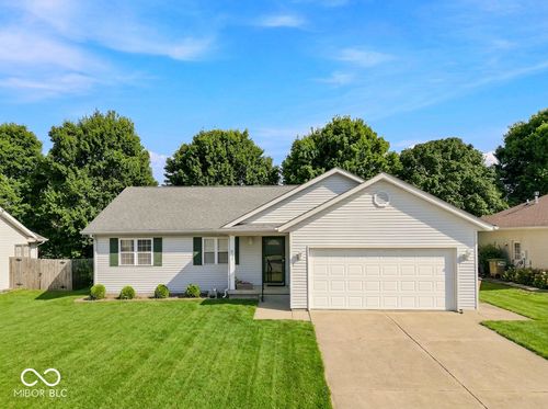 6122 Kennesaw Ct, Columbus, IN, 47203-4560 | Card Image