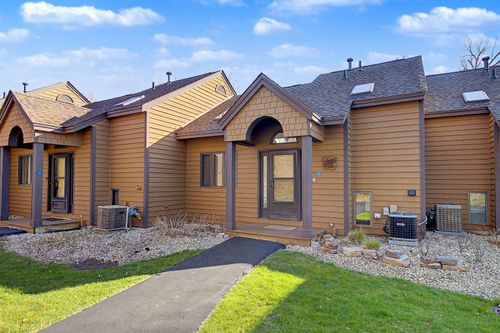 32 Creekwood Ln, Galena, IL, 61036-8643 | Card Image