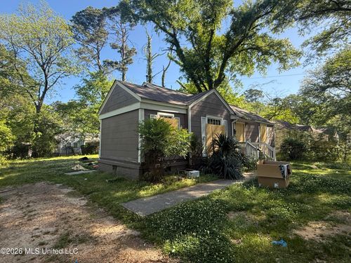 522 Woodbury Rd, Jackson, MS, 39206-4830 | Card Image