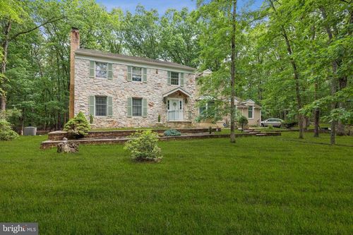 1 Dickson Dr, MEDFORD, NJ, 08055-8114 | Card Image