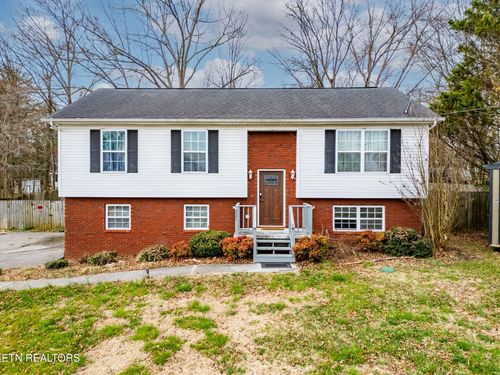 221 Stone St, Seymour, TN, 37865-5211 | Card Image