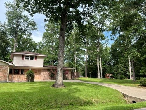 802 Wildwood Dr, Warren, TX, 77664 | Card Image