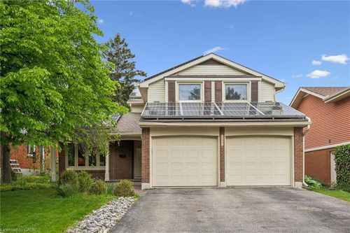 459 Belgreen Way, Waterloo, ON, N2L5X6 | Card Image
