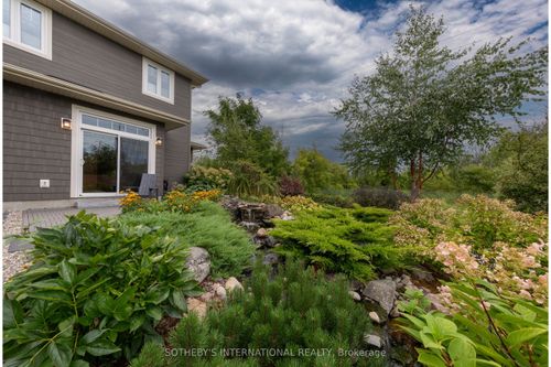 485 Stone St N, Gananoque, ON, K7G1Z1 | Card Image