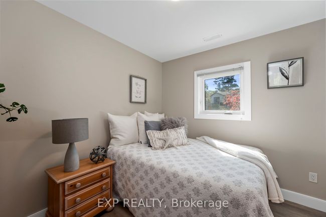 21 Pinery Lane, House other with 3 bedrooms, 2 bathrooms and 12 parking in Jacksons Point ON | Image 31