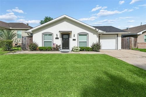3652 E Loyola Dr, Kenner, LA, 70065-2545 | Card Image