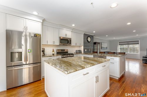 280-280 Old Lambert Rd, Orange, CT, 06477-3526 | Card Image