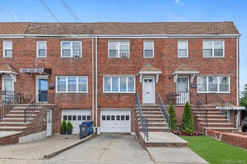 66-14 Gray St, Middle Village, NY, 11379-2224 | Card Image