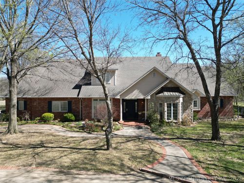 332 Wildflower Pl, Ardmore, OK, 73401-1100 | Card Image