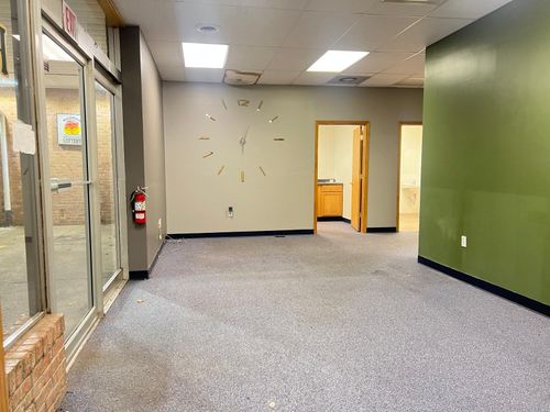 ste-b-322 S Cochran Ave, Charlotte, MI, 48813-1593 | Card Image