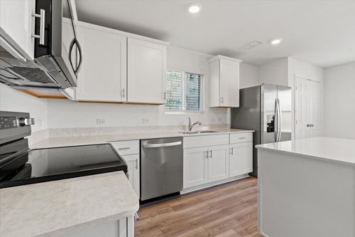 822 Breakwater Dr, Princeton, TX, 75407-5777 | Card Image