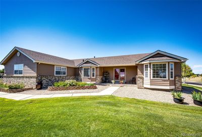 859 Shoshone Street, House other with 5 bedrooms, 2 bathrooms and 4 parking in Strasburg CO | Image 3