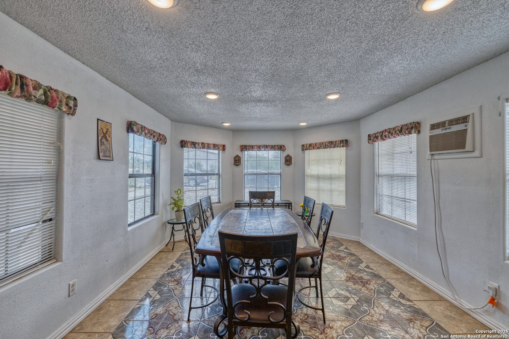 Residential in Carrizo Springs 5