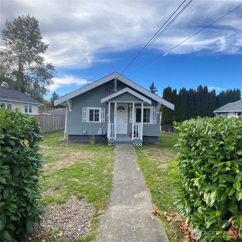 2716 Sylvan Dr W, University Place, WA, 98466-2741 | Card Image
