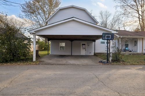 801 Poplar Ave, Springfield, TN, 37172-3073 | Card Image