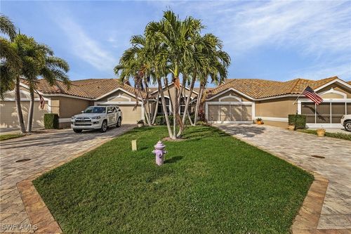 261 Stella Maris Dr S, NAPLES, FL, 34114-9622 | Card Image