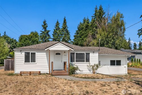 2021 204th St Sw, Lynnwood, WA, 98036-7028 | Card Image