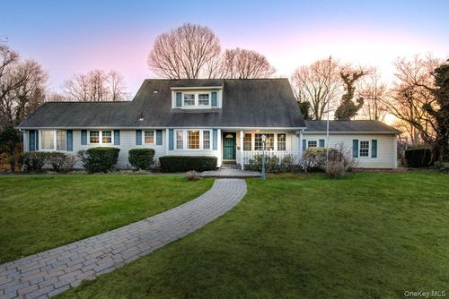 43 Carnegie Ave, Huntington, NY, 11743-3112 | Card Image