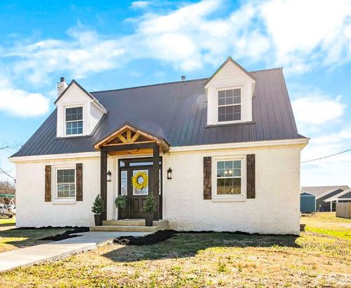 228 E Maple St, Dresden, TN, 38225-1108 | Card Image