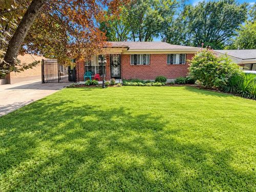 417 Charter Ave, Memphis, TN, 38109-6455 | Card Image