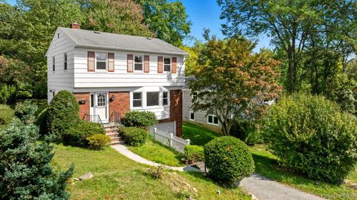 105 Sprague Rd, Scarsdale, NY, 10583-6348 | Card Image