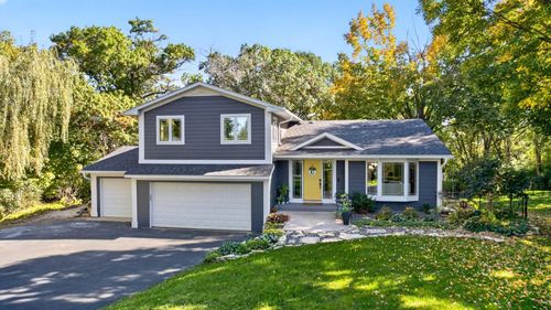 1424 Windsor Chase Dr Sw, Rochester, MN, 55902-1512 | Card Image
