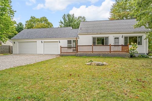16 W Hill Dr, Canfield, OH, 44406-9729 | Card Image