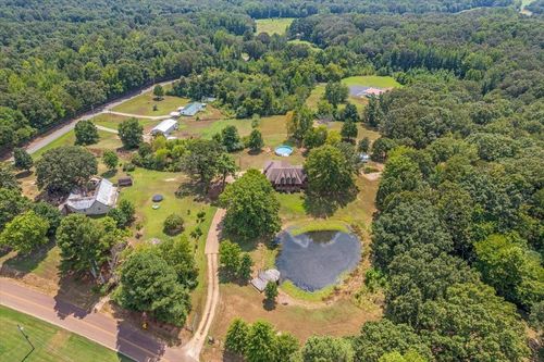 2010 Country Club Rd, Somerville, TN, 38068-6308 | Card Image