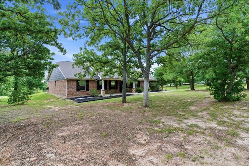 108 La Arroya Dr, Weatherford, TX, 76088-2207 | Card Image