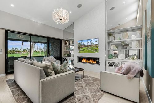 33 Medina Way, Rancho Mirage, CA, 92270-4715 | Card Image