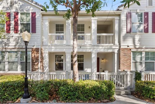 201 Sklar St, Ladera Ranch, CA, 92694-0805 | Card Image