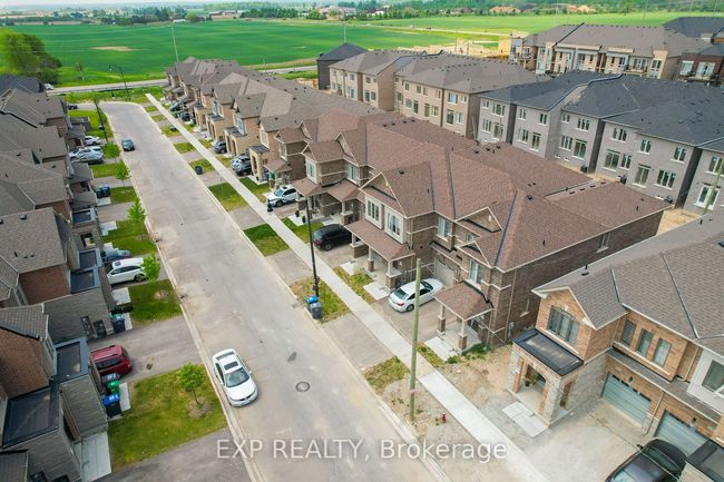 110 Adventura Rd, House attached with 4 bedrooms, 3 bathrooms and 2 parking in Brampton ON | Image 33