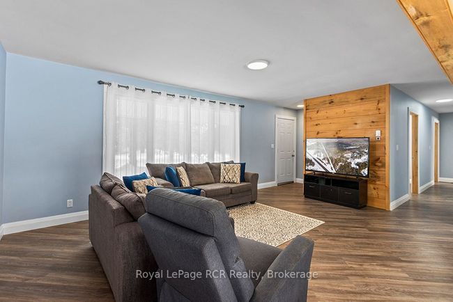 103 Jefferson St, House other with 3 bedrooms, 2 bathrooms and 6 parking in Holland Centre ON | Image 11