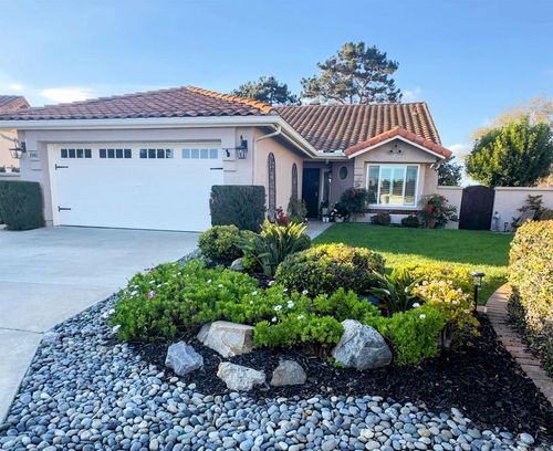 1981 Stonecrest Ct, Vista, CA, 92081-9016 | Card Image