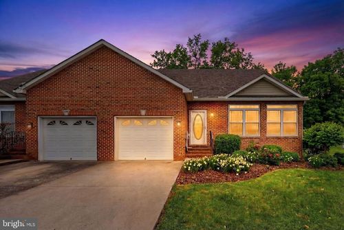 136 Brookline Dr, CHARLES TOWN, WV, 25414-4056 | Card Image