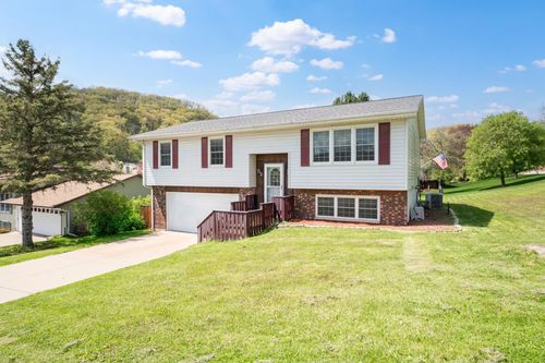 52 Mount Vernon Ct, Winona, MN, 55987-1361 | Card Image