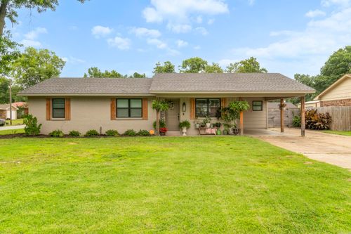 3101 Lax St, Newport, AR, 72112-2215 | Card Image