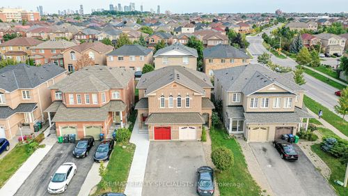 943 Khan Cres, Mississauga, ON, L5V2P7 | Card Image