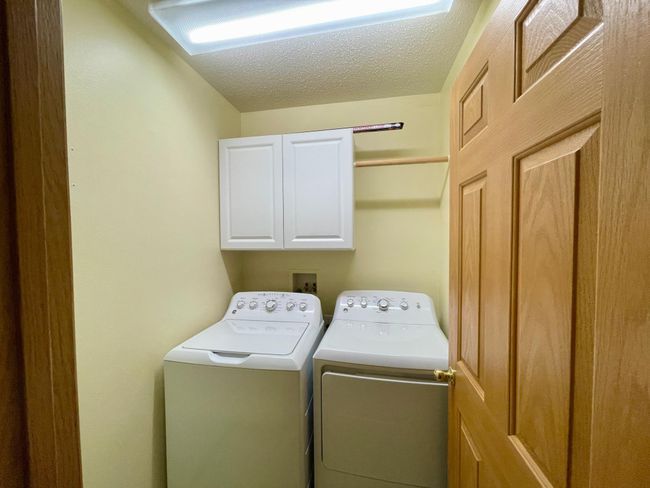Lower Level Laundry.jpeg | Image 25