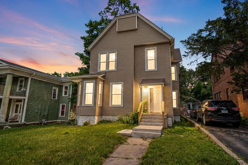 712 N Court Street, Rockford, IL, 61103 | Card Image