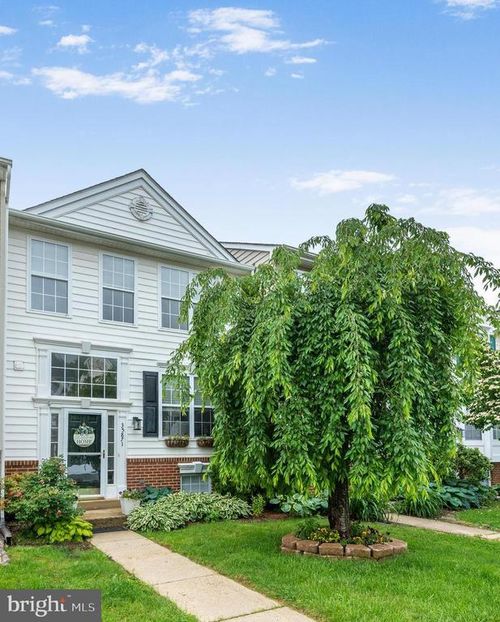 35871 Devon Park Sq, ROUND HILL, VA, 20141-2480 | Card Image