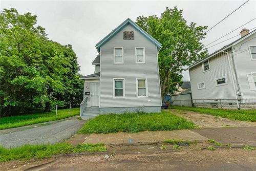 24 Henion St, Rochester, NY, 14611-3208 | Card Image