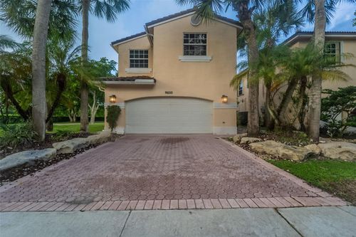 9820 Fairway Cove Ln, Plantation, FL, 33324-2822 | Card Image