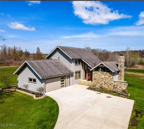 6421 Weaver Rd, Conneaut, OH, 44030-8705 | Card Image