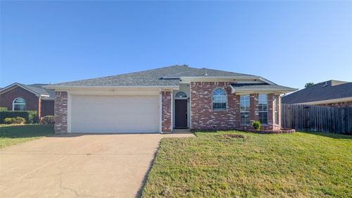 6702 Valley Branch Dr, Arlington, TX, 76001-7874 | Card Image