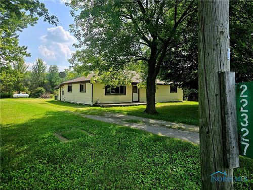 22327 Bowling Green Rd W, Grand Rapids, OH, 43522 | Card Image