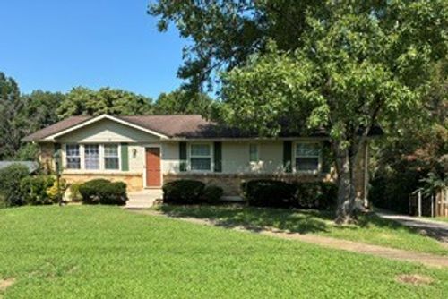 126 Jacksonian Dr, Hermitage, TN, 37076-1822 | Card Image