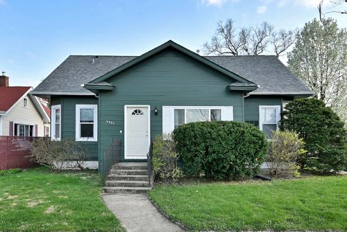 2221 119th Pl, Blue Island, IL, 60406-1211 | Card Image