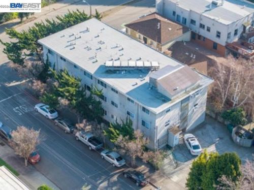 5499 Claremont Ave, Oakland, CA, 94618-1176 | Card Image