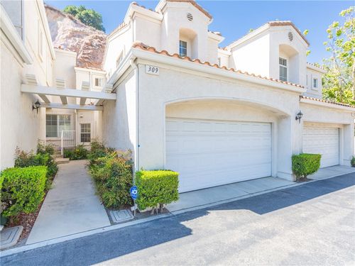 309 Via Moreno, Pomona, CA, 91766-8600 | Card Image